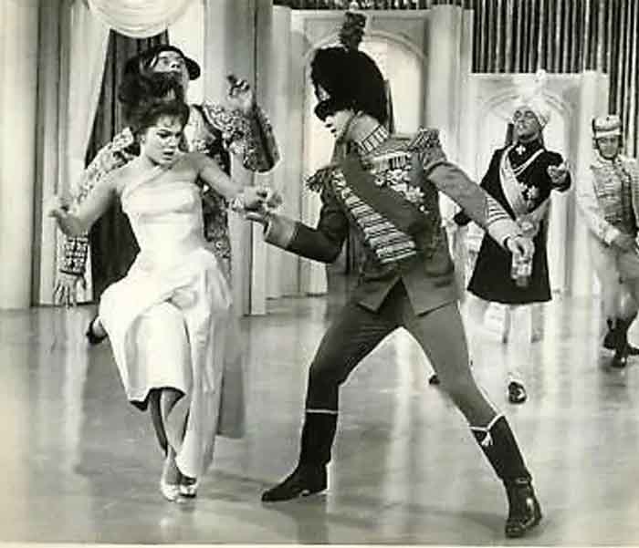Christopher Riordan and Connie Francis in the film Looking For Love.