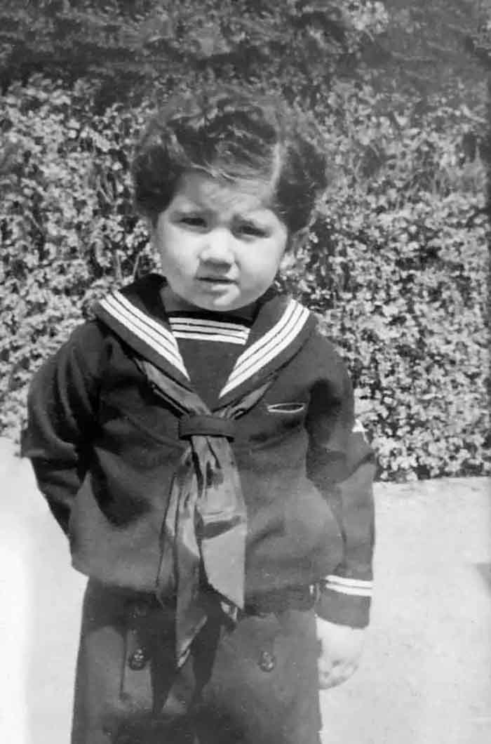 A very young Christopher Riordan